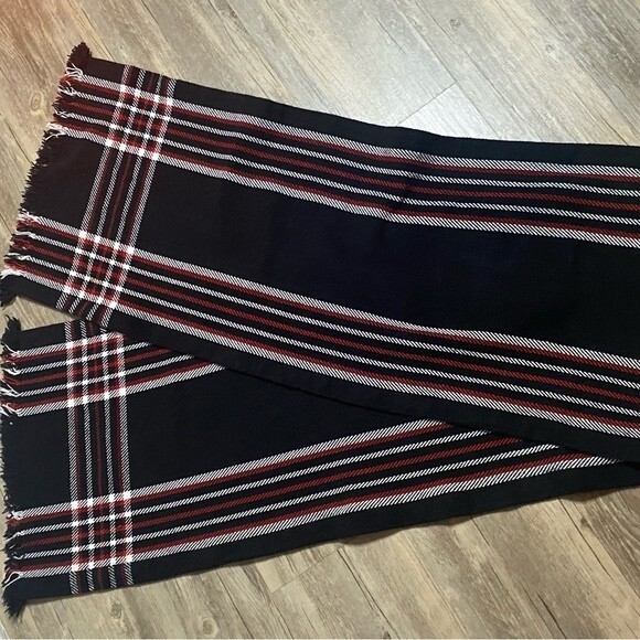 Red Black StripeTable Runner 14x72 table runner Home decor Kitchen Holiday - Picture 4 of 5